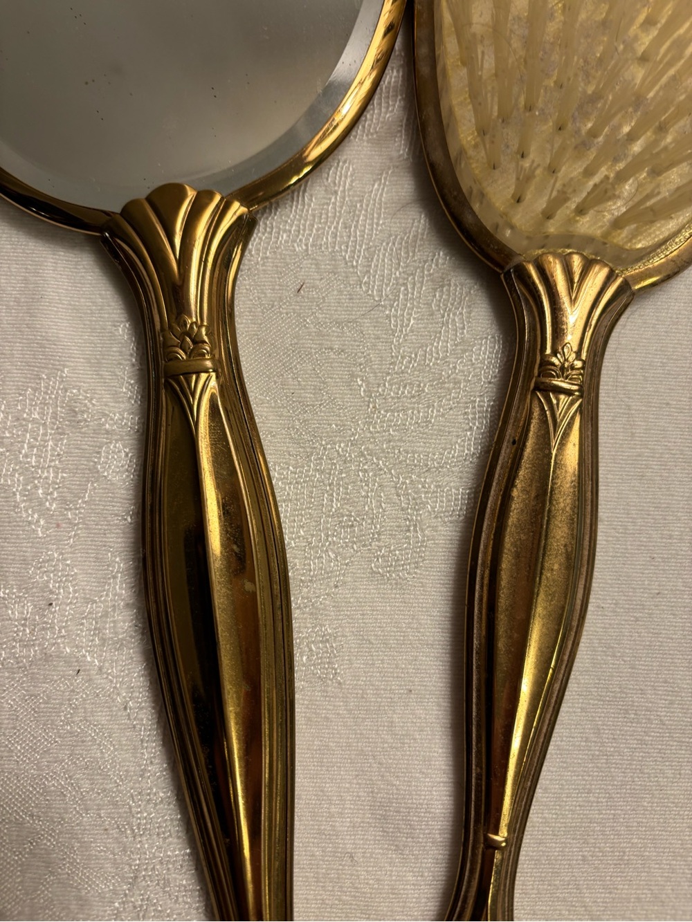 Vintage Gold Hand Mirror and Brush Set with Pink Floral Heart - Picture 2 of 9